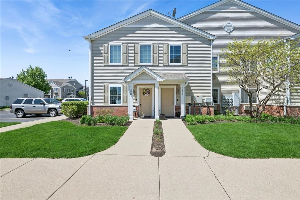 122 Bertram Drive D, Yorkville, IL 60560