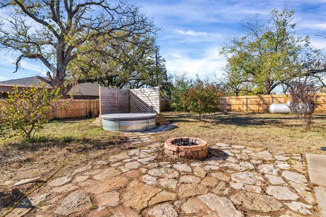 406 N Oak Lane, Tolar, TX 76476