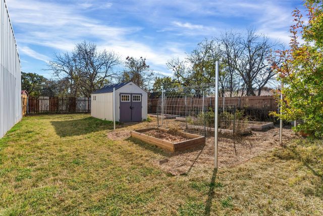 406 N Oak Lane, Tolar, TX 76476