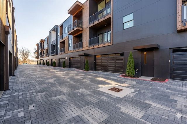 905 SE 4th Street 314, Bentonville, AR 72712