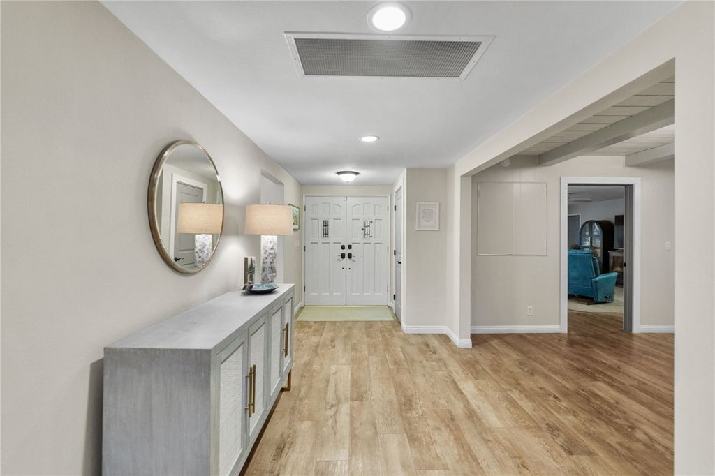 Image 12 of property listing at 26440 Old Agency, Hemet, CA 92544