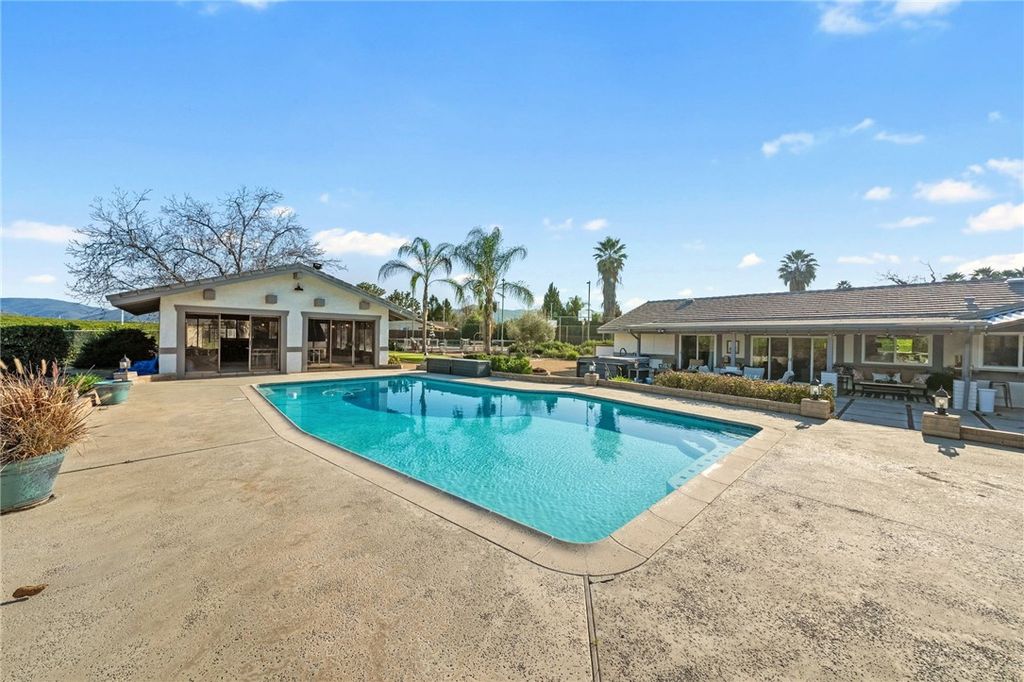 Image 47 of property listing at 26440 Old Agency, Hemet, CA 92544