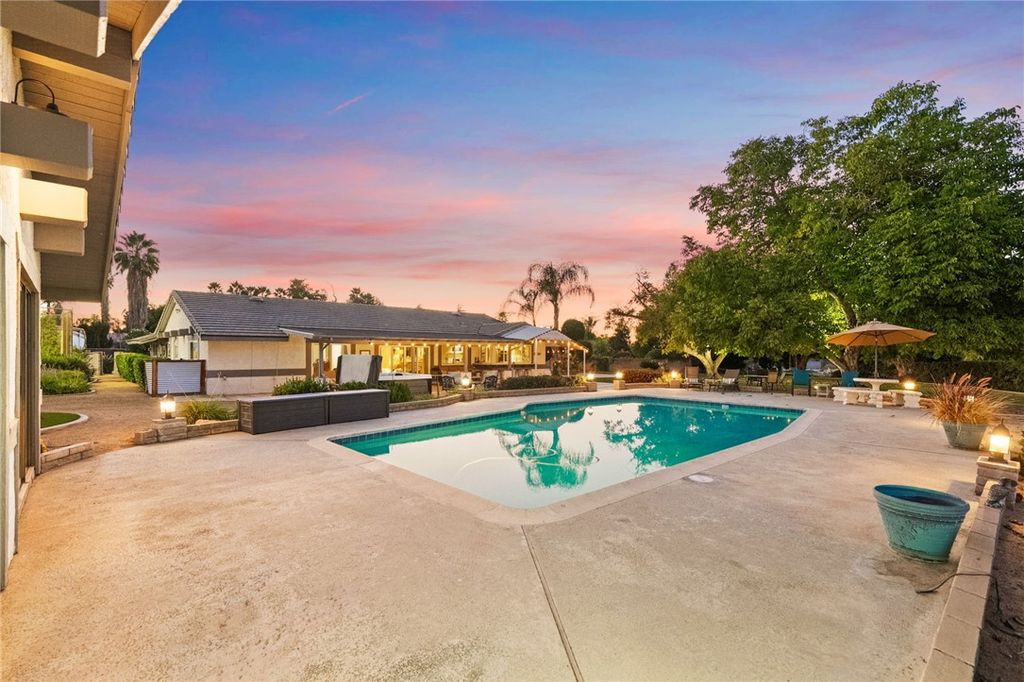 Image 61 of property listing at 26440 Old Agency, Hemet, CA 92544