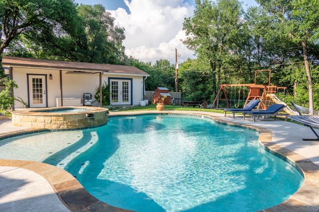113 Hidden Valley Drive, Aledo, TX 76008