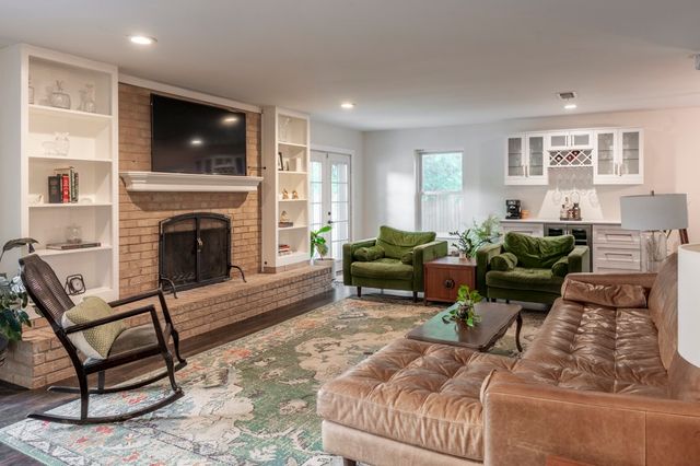 113 Hidden Valley Drive, Aledo, TX 76008