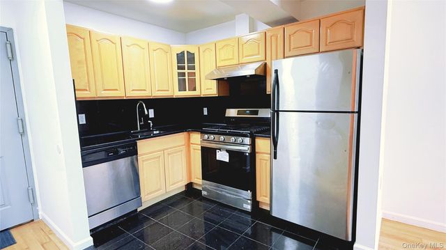 112-31 38 Avenue 2A, Corona, NY 11368