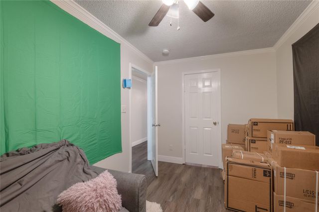 113 Varsity Drive, Huntsville, TX 77340