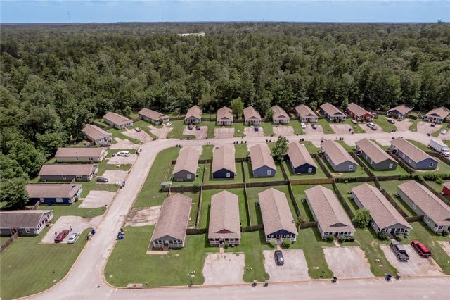 113 Varsity Drive, Huntsville, TX 77340