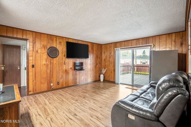 6122 Boothbay Drive, Toledo, OH 43615