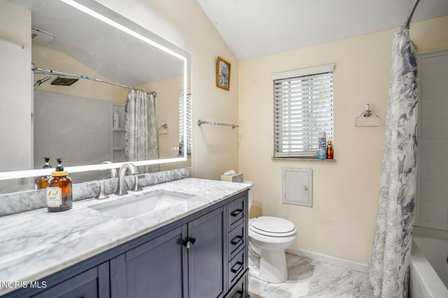 6122 Boothbay Drive, Toledo, OH 43615