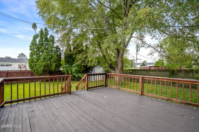 6122 Boothbay Drive, Toledo, OH 43615