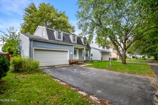 6122 Boothbay Drive, Toledo, OH 43615