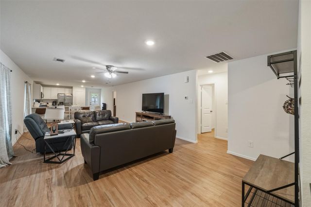 17118 Quaking Aspen Lane, New Caney, TX 77357