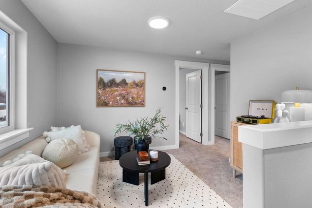 306 N Viewmont Ct, Greenacres, WA 99016