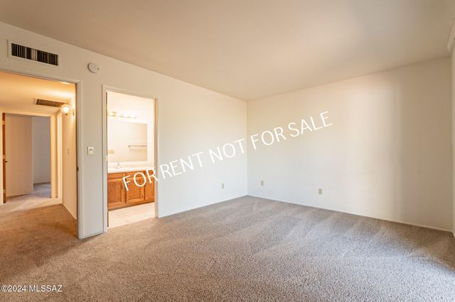 5810 E Chiricahua Trail, Tucson, AZ 85750