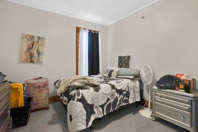 1584 Dwight St, Springfield, MA 01107
