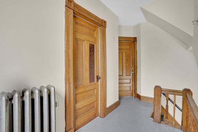 1584 Dwight St, Springfield, MA 01107