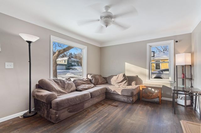 6812 50th Avenue N, Crystal, MN 55428