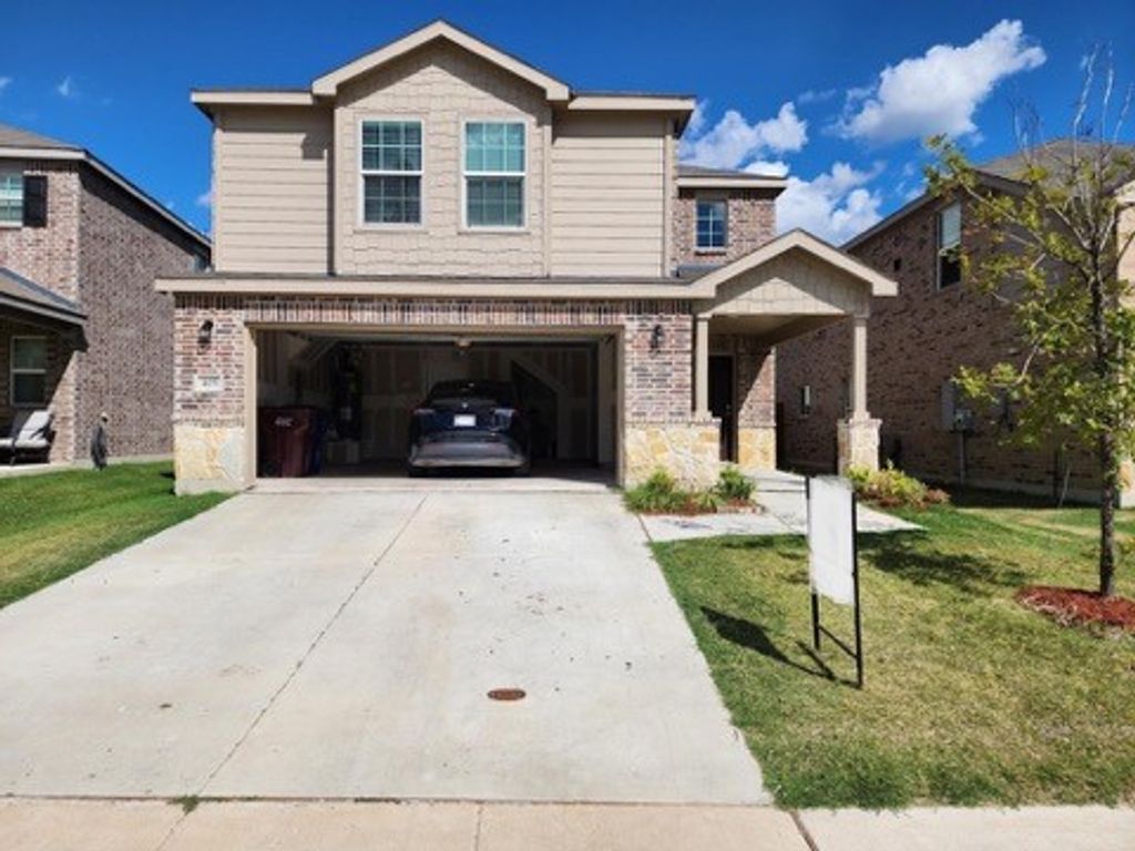 405 S Hopson Street, Van Alstyne, TX 75495