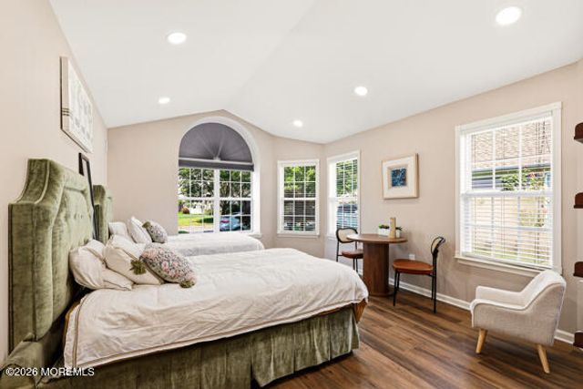 70 Rosewood Drive, Lakewood, NJ 08701