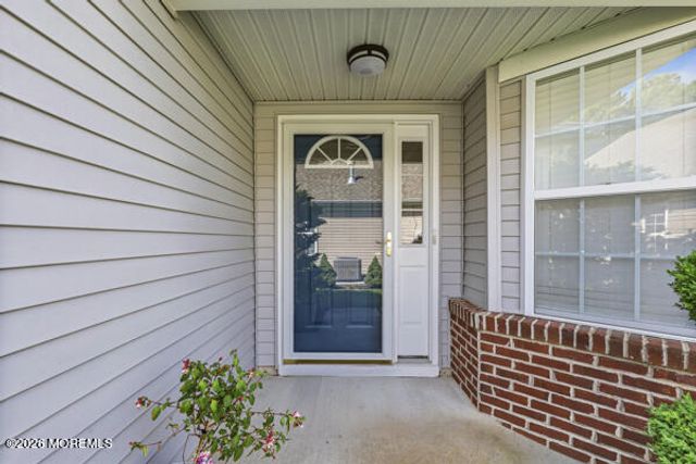 70 Rosewood Drive, Lakewood, NJ 08701