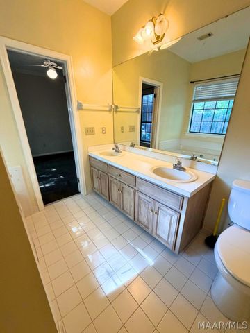 6021 WOODRUN Court, Montgomery, AL 36117