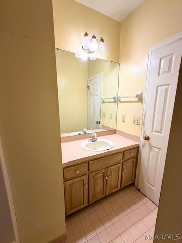 6021 WOODRUN Court, Montgomery, AL 36117