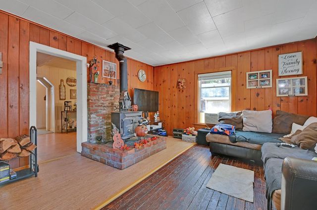 6016 Pony Express Trl, Pollock Pines, CA 95726