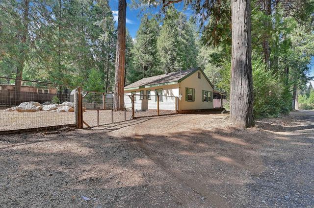 6016 Pony Express Trl, Pollock Pines, CA 95726