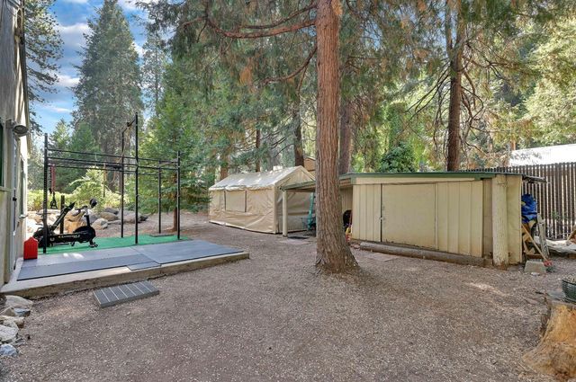 6016 Pony Express Trl, Pollock Pines, CA 95726