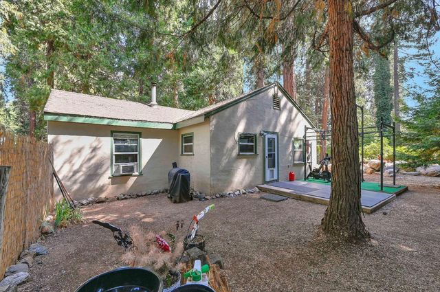 6016 Pony Express Trl, Pollock Pines, CA 95726
