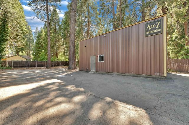 6016 Pony Express Trl, Pollock Pines, CA 95726