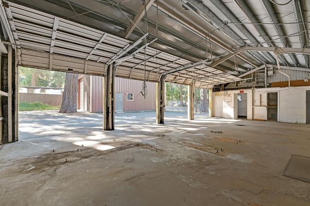 6016 Pony Express Trl, Pollock Pines, CA 95726