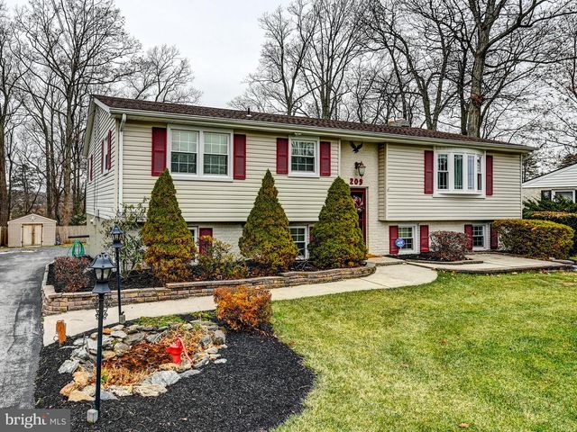 209 FOREST HILLS RD, Red Lion, PA 17356