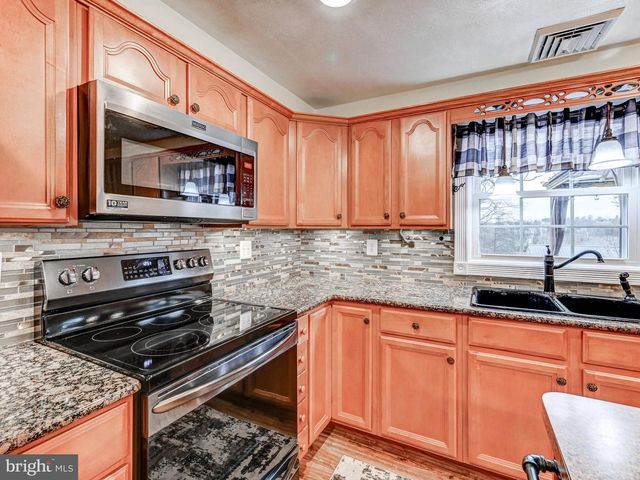 209 FOREST HILLS RD, Red Lion, PA 17356