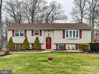 209 FOREST HILLS RD, Red Lion, PA 17356