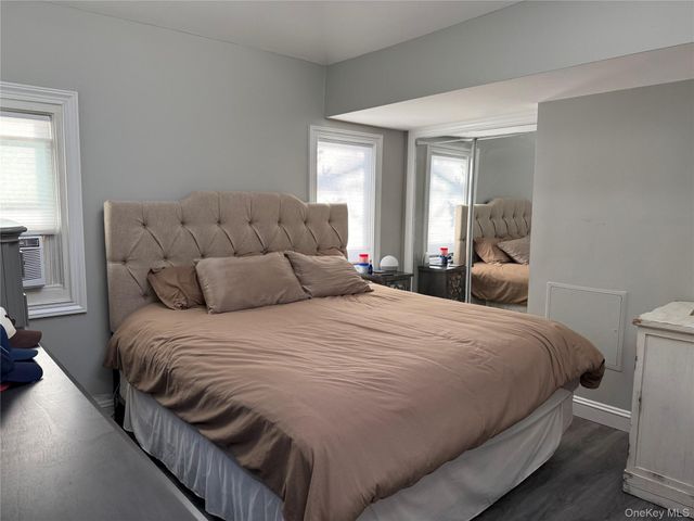 3 Sperry Street W, East Rockaway, NY 11518