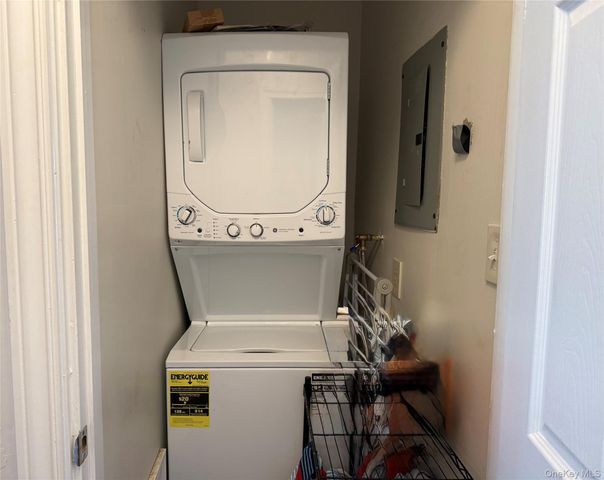 3 Sperry Street W, East Rockaway, NY 11518