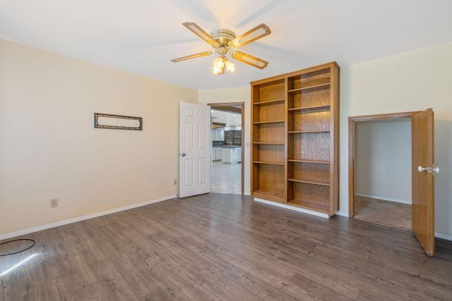 144 E Parkview Avenue, Visalia, CA 93277