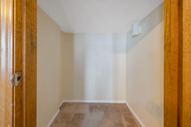 144 E Parkview Avenue, Visalia, CA 93277