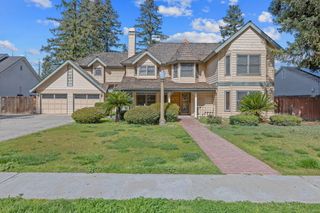 144 E Parkview Avenue, Visalia, CA 93277