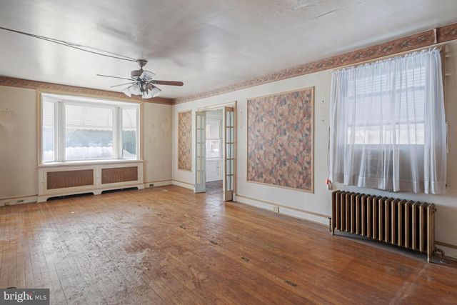 206 MARKET ST, Bridgeville, DE 19933