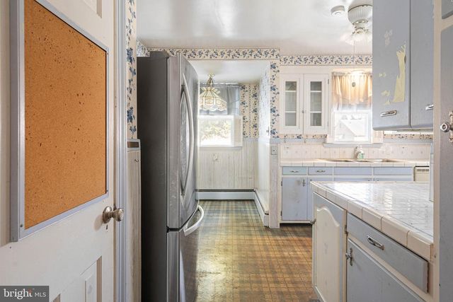 206 MARKET ST, Bridgeville, DE 19933