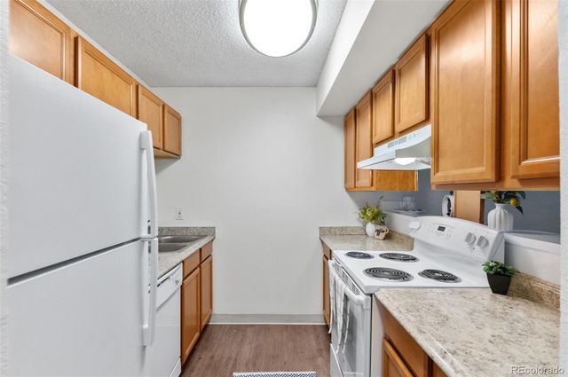 2707 Valmont Road 106, Boulder, CO 80304