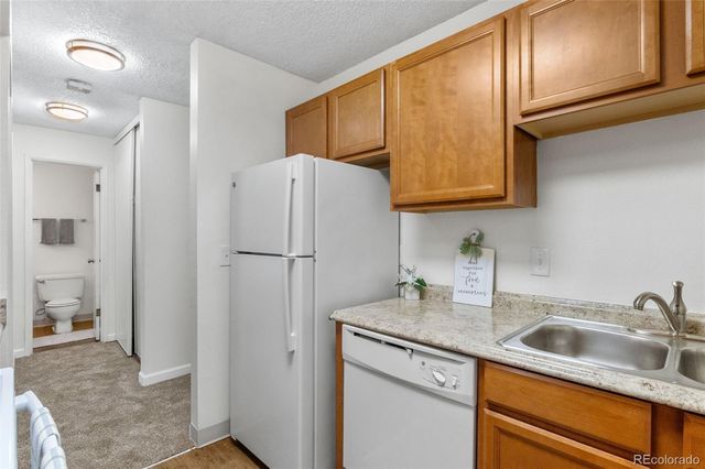 2707 Valmont Road 106, Boulder, CO 80304