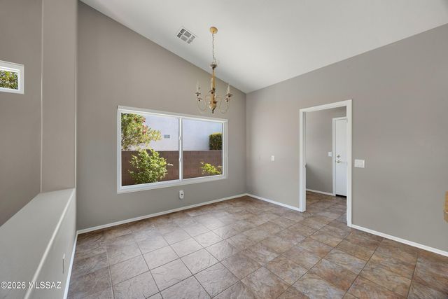 62060 E Valley Crest Court, Tucson, AZ 85739