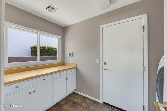 62060 E Valley Crest Court, Tucson, AZ 85739