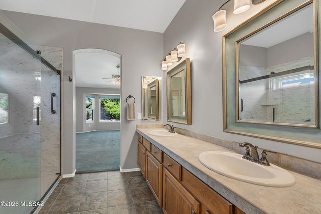 62060 E Valley Crest Court, Tucson, AZ 85739