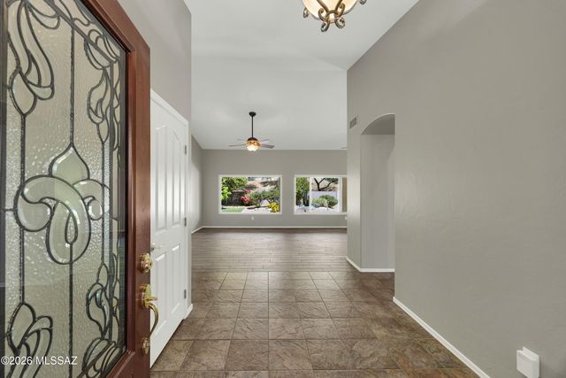 62060 E Valley Crest Court, Tucson, AZ 85739