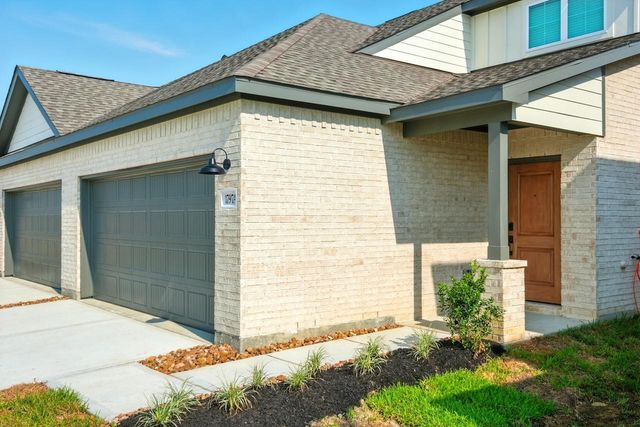 1797 N Peach Creek Drive, Dayton, TX 77535